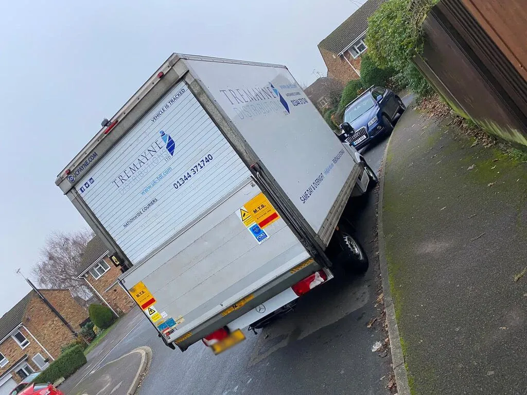 same day courier near me
